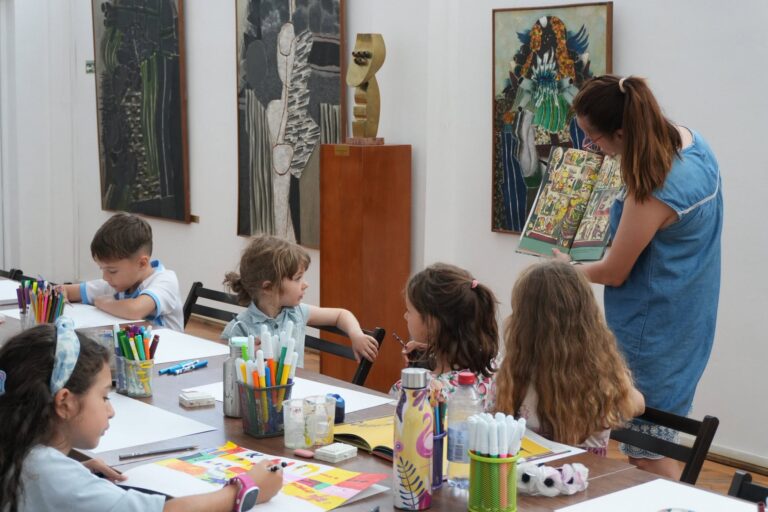 Ateliere pentru copii, la Muzeul de Artă Constanța